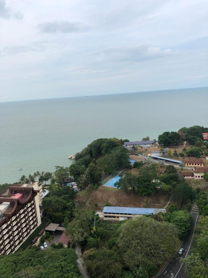 Beach Resort Home Stay Sri Sayang Apartment Batu Ferringhi 2Bedroom Eksteriør billede
