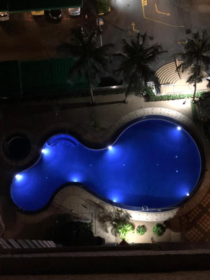 Beach Resort Home Stay Sri Sayang Apartment Batu Ferringhi 2Bedroom Eksteriør billede